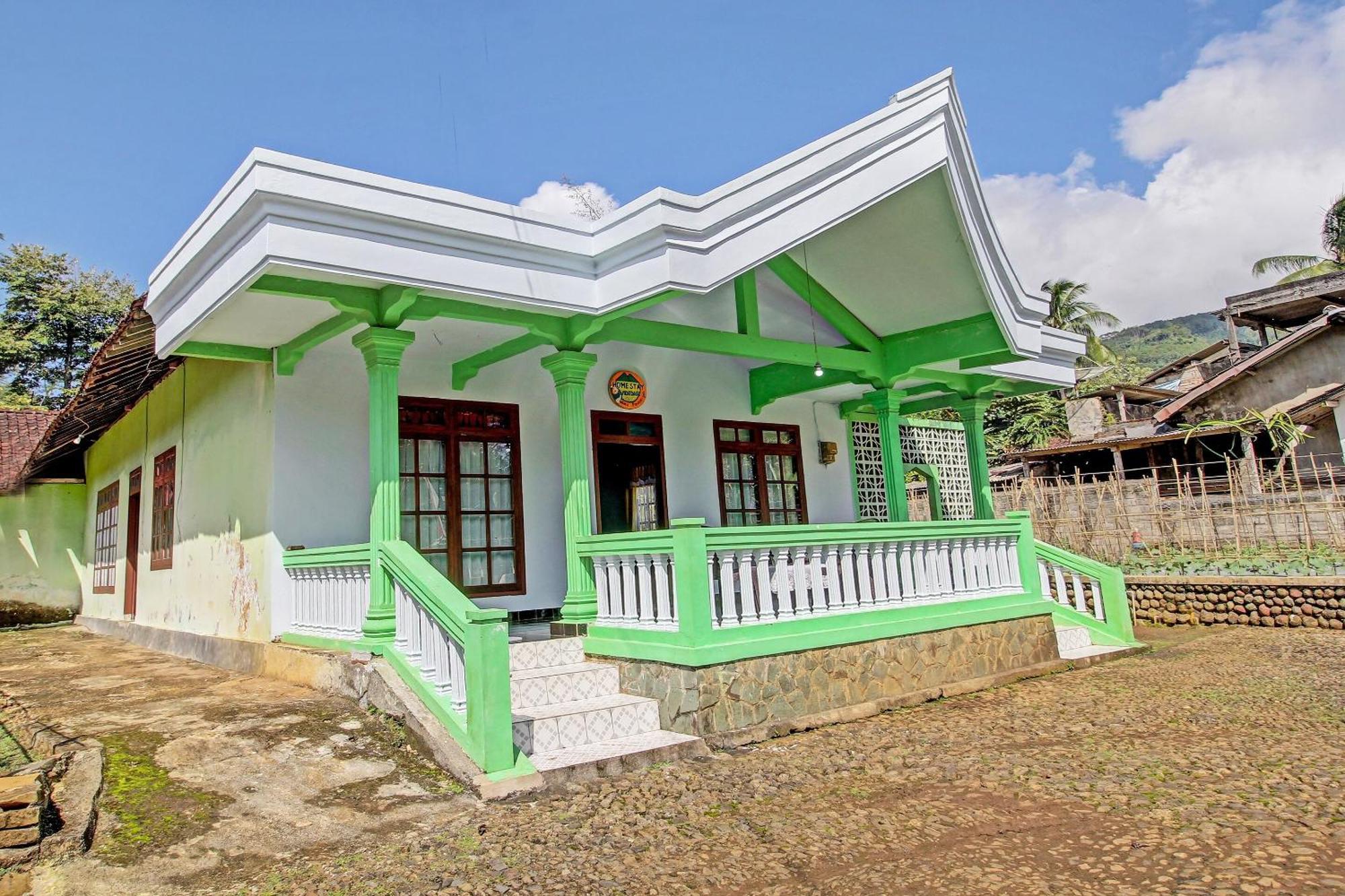 Spot On 91214 Desa Wisata Pandean Hotel Trenggalek ภายนอก รูปภาพ