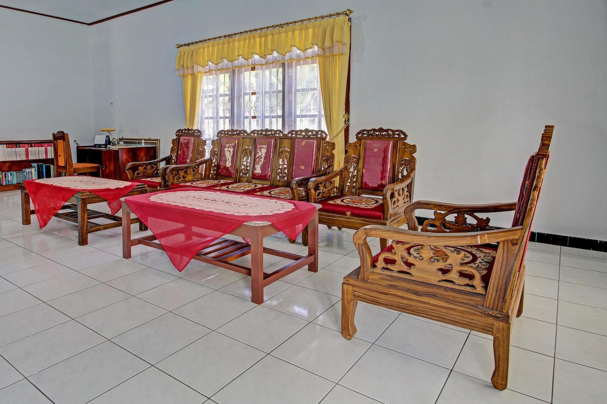 Spot On 91214 Desa Wisata Pandean Hotel Trenggalek ภายนอก รูปภาพ