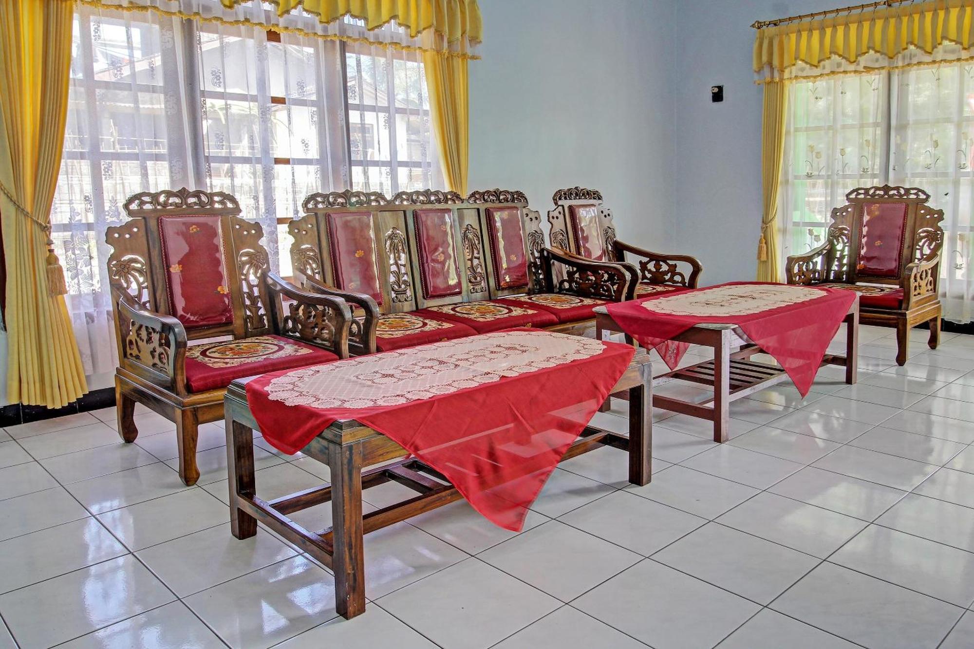Spot On 91214 Desa Wisata Pandean Hotel Trenggalek ภายนอก รูปภาพ